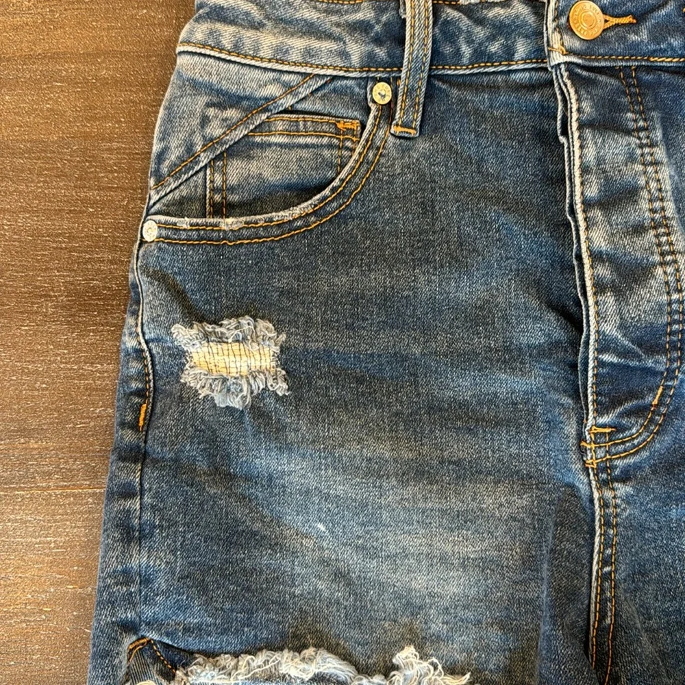 Free People We the Free Distressed High Waisted Denim Jean Shorts size 27 CRVY